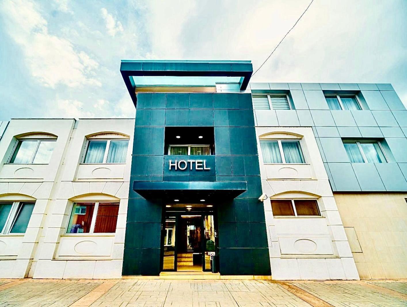 Hotel Sun Loznica Exterior photo